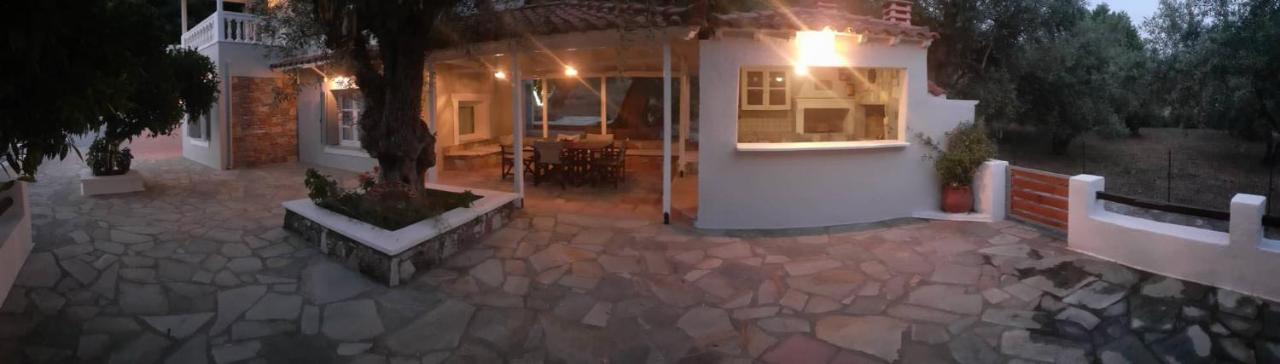 Villa Tillia Panormos  Exteriör bild